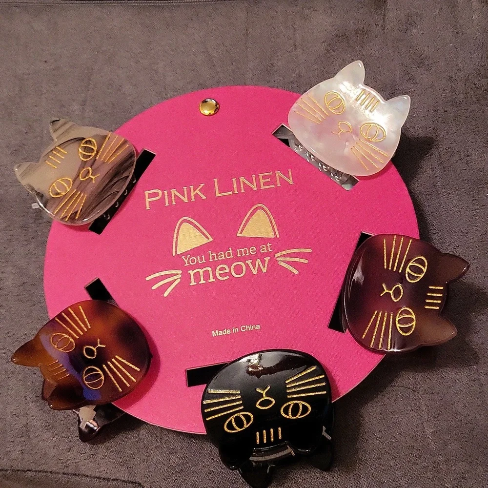 Kitty hair clips New on card 5pc